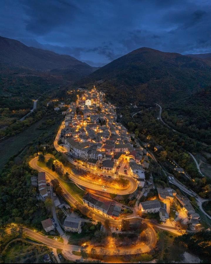 Casa Ai Piedi Della Riserva Naturale Pettorano sul Gizio Kültér fotó