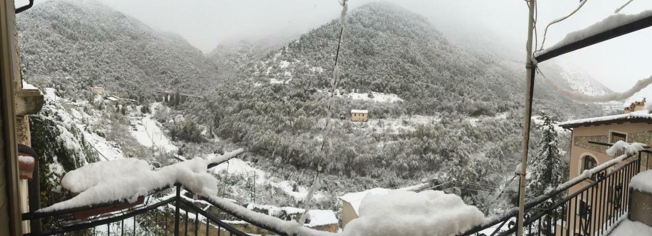 Casa Ai Piedi Della Riserva Naturale Pettorano sul Gizio Kültér fotó