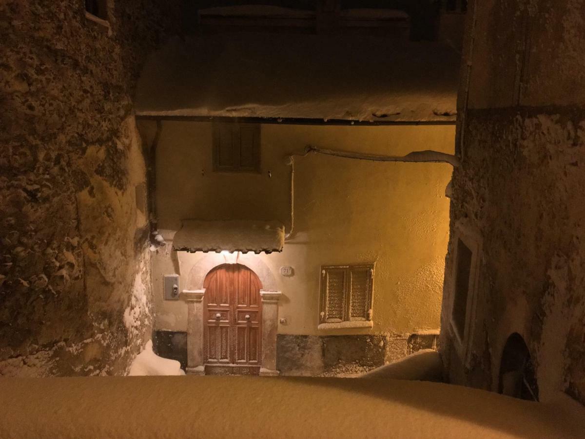 Casa Ai Piedi Della Riserva Naturale Pettorano sul Gizio Kültér fotó